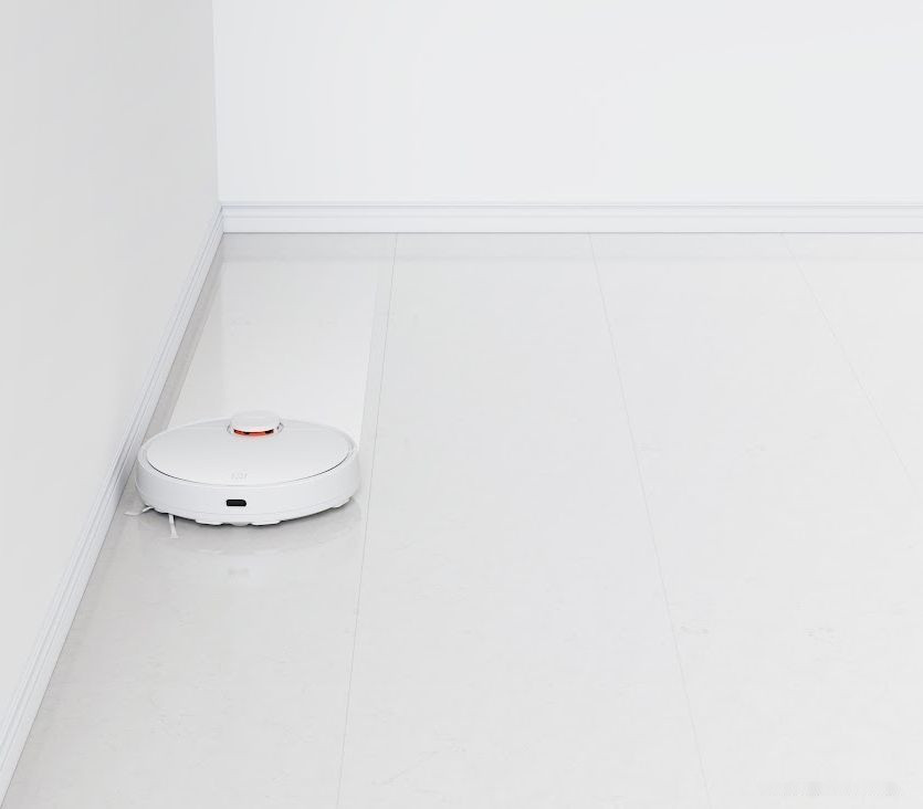 Робот-пылесос Xiaomi Robot Vacuum S12 (европейская версия, белый) Робот-пылесос Xiaomi Robot Vacuum S12 (европейская версия, белый)