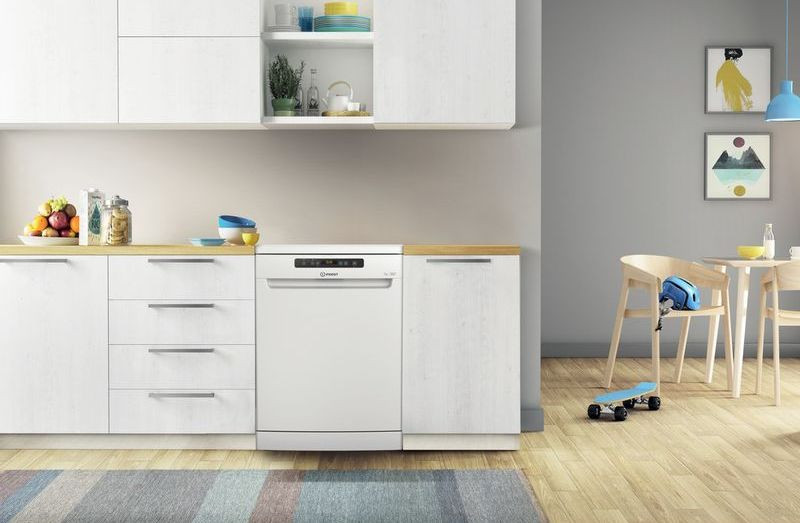 Посудомоечная машина Indesit DFO 3C26 Посудомоечная машина Indesit DFO 3C26
