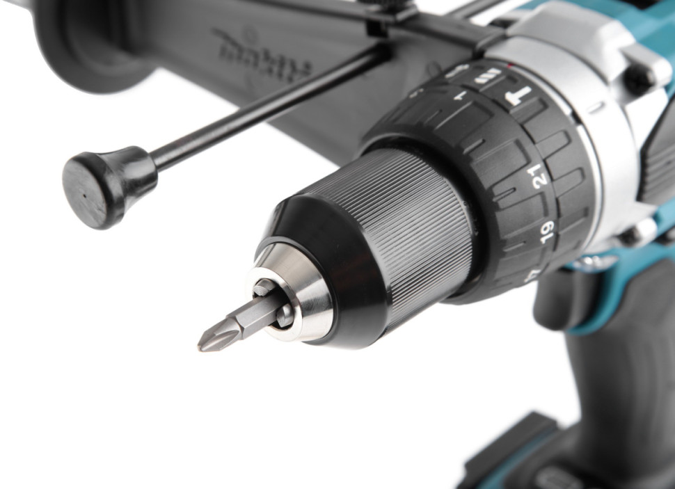 Дрель-шуруповерт Makita DHP458RFE Дрель-шуруповерт Makita DHP458RFE