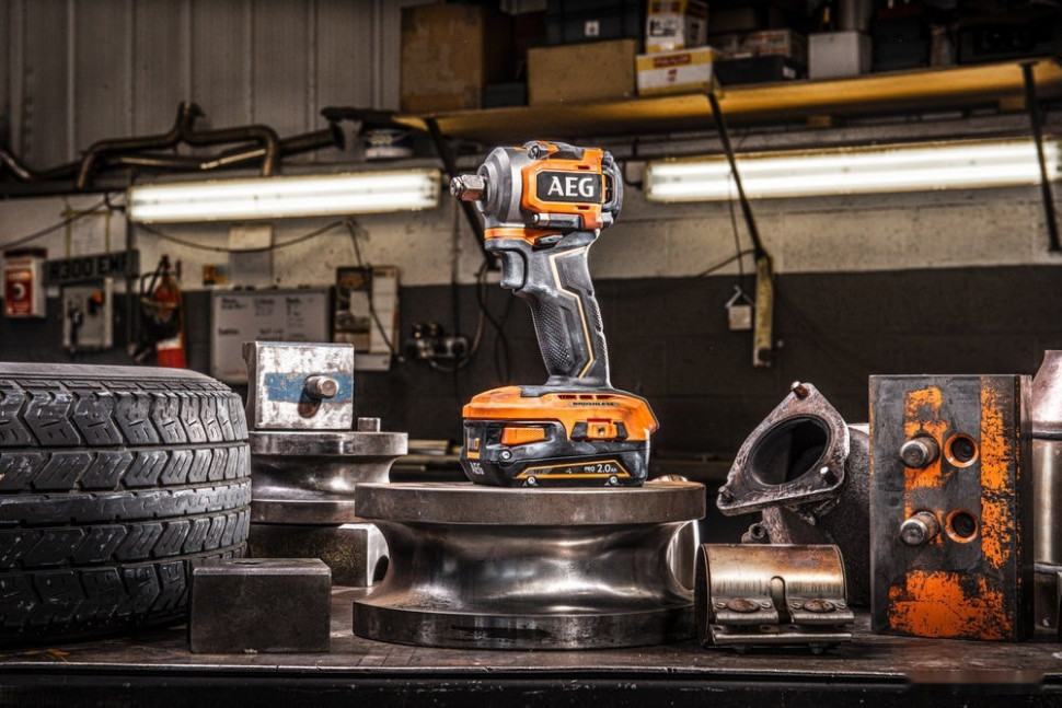 Гайковерт AEG Powertools BSS 18S12BL 4935472279 (без АКБ) Гайковерт AEG Powertools BSS 18S12BL 4935472279 (без АКБ)