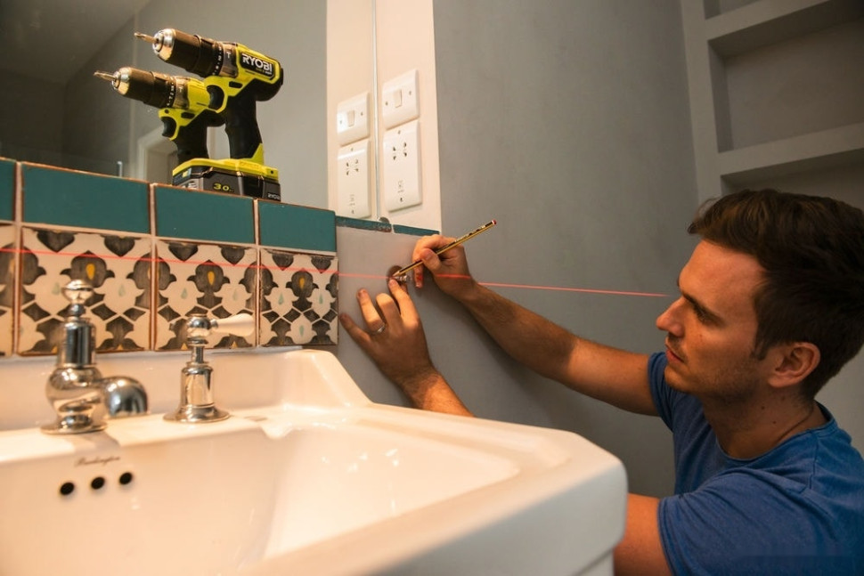 Лазерный нивелир Ryobi RBCLLR1 Лазерный нивелир Ryobi RBCLLR1