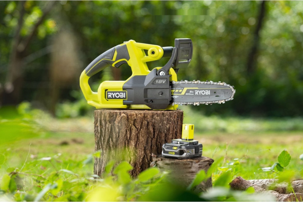 Аккумуляторная пила Ryobi RY18CS20A-125 5133005415 (с 1-им АКБ 2.5 Ач) Аккумуляторная пила Ryobi RY18CS20A-125 5133005415 (с 1-им АКБ 2.5 Ач)