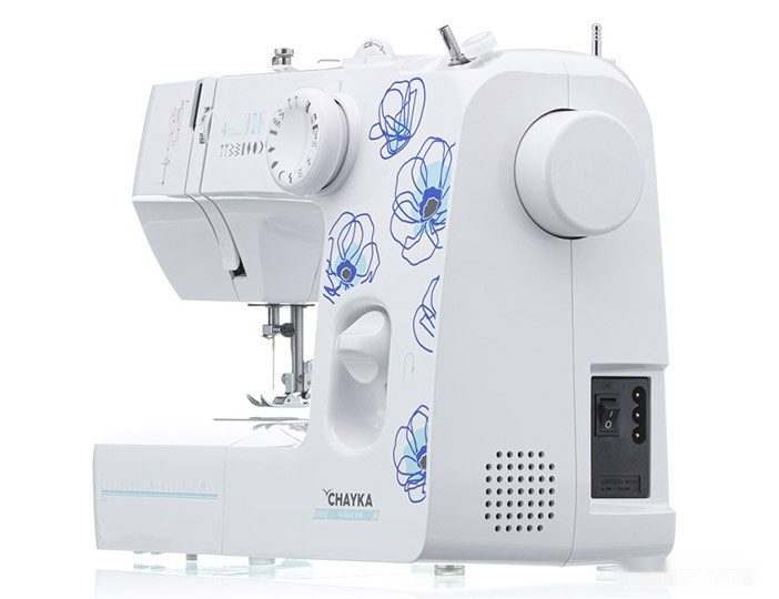 Электромеханическая швейная машина Chayka 595 Электромеханическая швейная машина Chayka 595