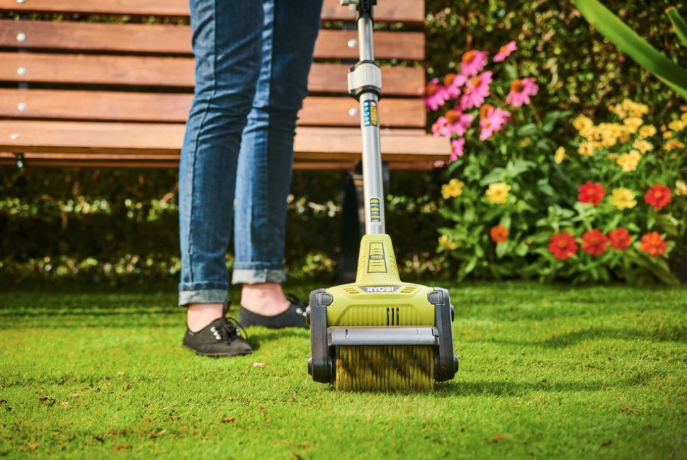 Электровеник Ryobi RY18PCB-0 (без аккумулятора) Электровеник Ryobi RY18PCB-0 (без аккумулятора)