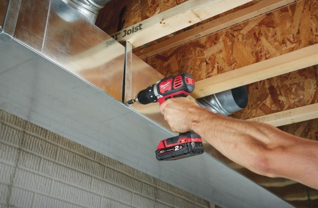 Дрель-шуруповерт Milwaukee M18 BDD-0 Дрель-шуруповерт Milwaukee M18 BDD-0