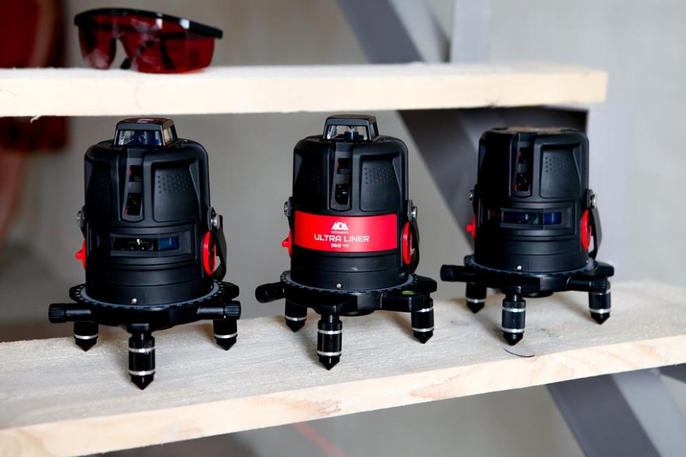 Призменный нивелир ADA Instruments PROLiner 4V Призменный нивелир ADA Instruments PROLiner 4V