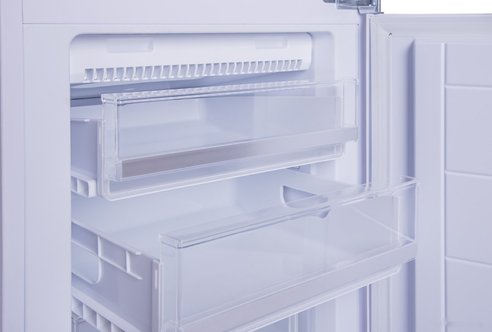 Холодильник Weissgauff WRKI 195 WNF