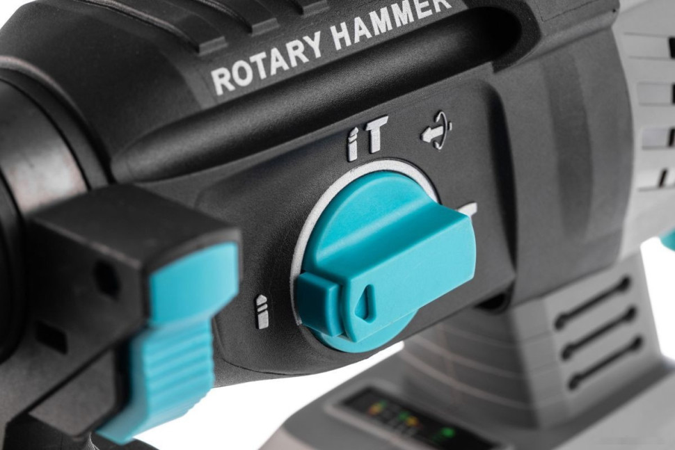 Перфоратор Tesla TD18BL (без АКБ)