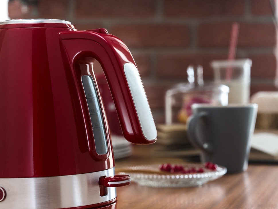 Электрический чайник Delonghi Active Line KBLA2001.R Электрический чайник Delonghi Active Line KBLA2001.R