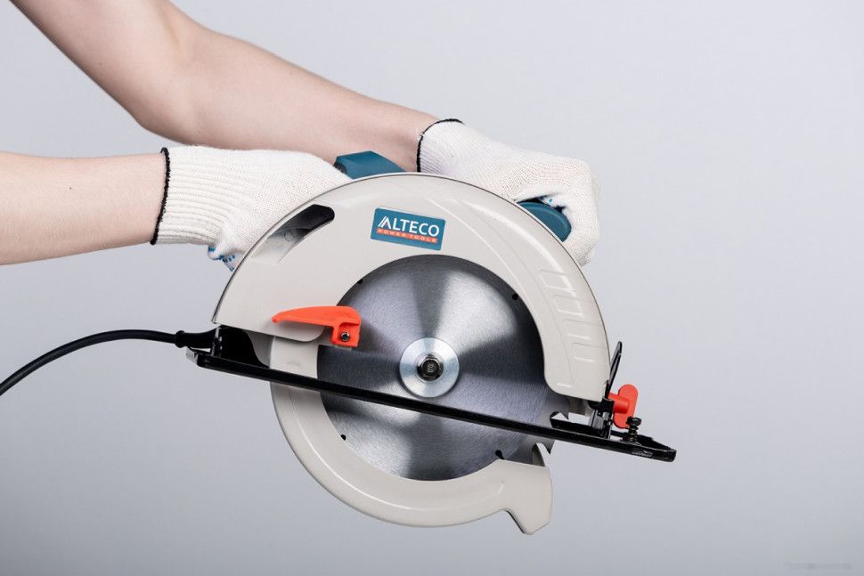 Дисковая (циркулярная) пила Alteco CS 1500-210