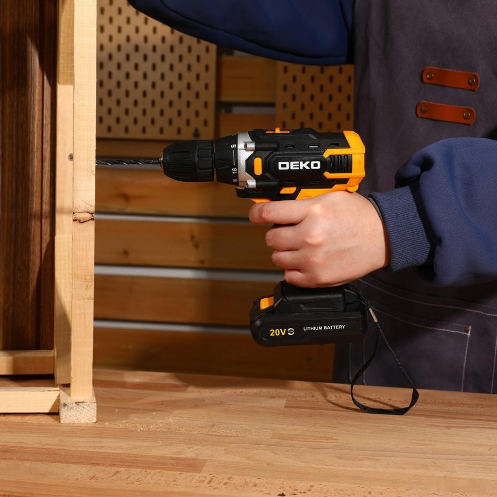 Дрель-шуруповерт Deko Banger 20V 080-1005 (с 2-мя АКБ, кейс, оснастка) Дрель-шуруповерт Deko Banger 20V 080-1005 (с 2-мя АКБ, кейс, оснастка)