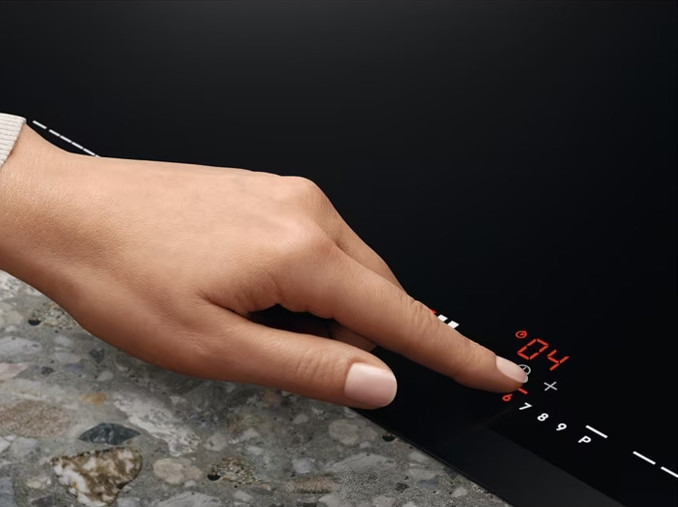 Варочная панель Electrolux EIV87675 (Black) Варочная панель Electrolux EIV87675 (Black)