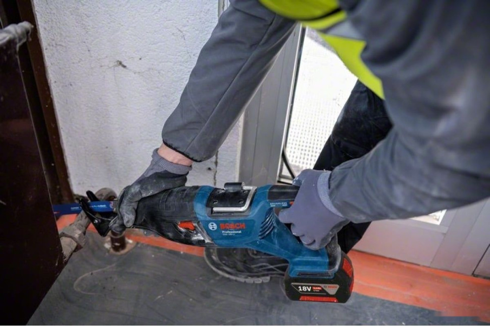 Сабельная пила Bosch GSA 185-LI Professional 06016C0020 (без АКБ)