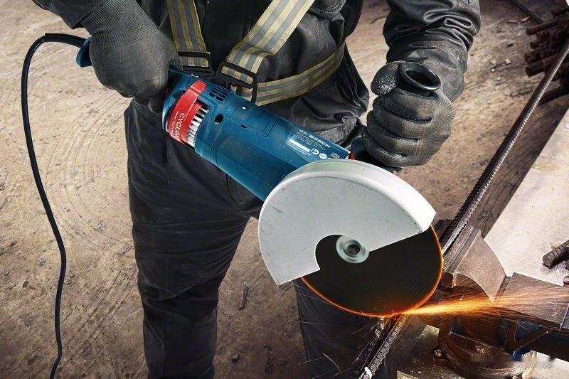 Угловая шлифмашина Bosch GWS 24-230 JZ Professional 06018C3300