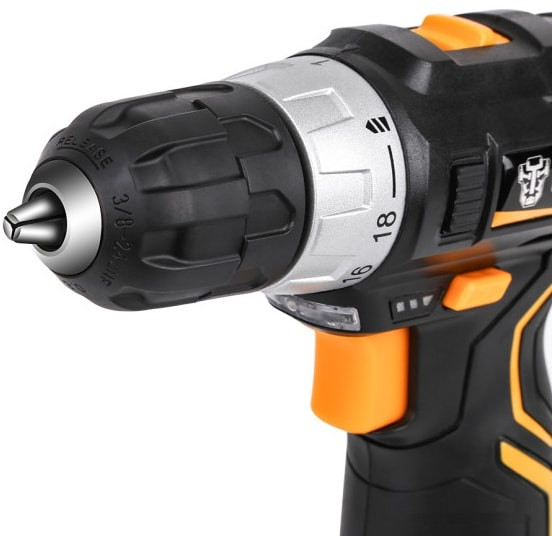 Дрель-шуруповерт Deko GCD12DU3 SET 4 063-4140 (с 2-мя АКБ, кейс, набор оснастки) Дрель-шуруповерт Deko GCD12DU3 SET 4 063-4140 (с 2-мя АКБ, кейс, набор оснастки)