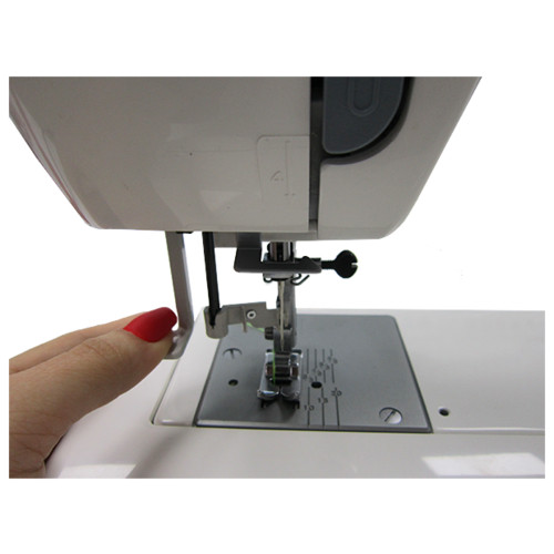 Швейная машина Janome Q-23G